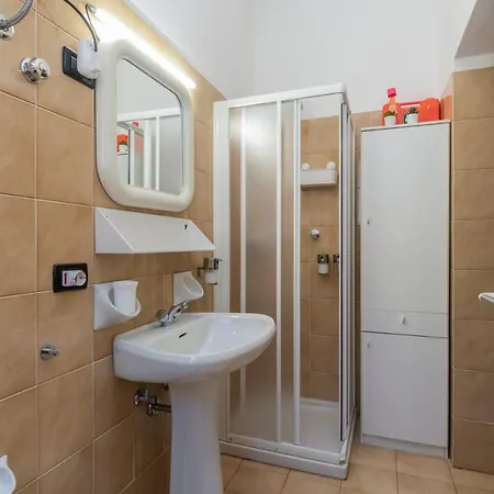 Comfort Centro Vicino Piste Da Sci 아파트 *
